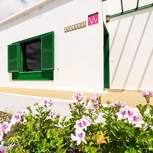 https://casa-angeles-1.in-canary-islands.com